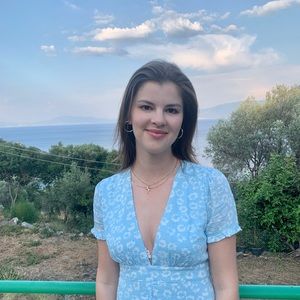 Meet your Posher, Veronica